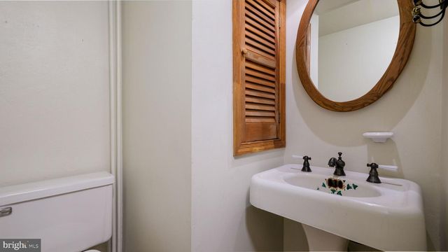 139 W MAIN ST, Silverdale, PA 18962
