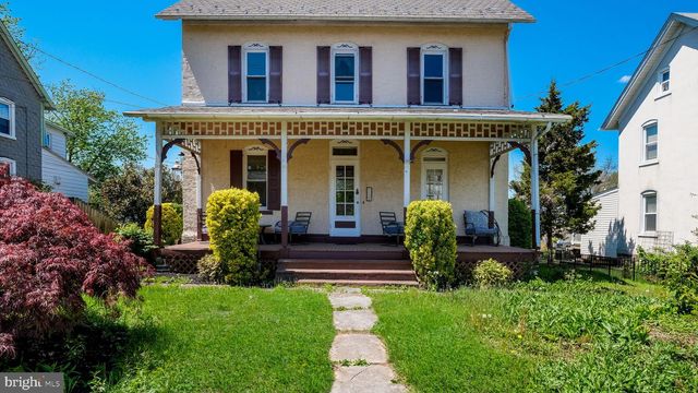 139 W MAIN ST, Silverdale, PA 18962