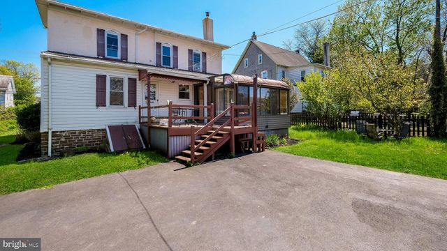 139 W MAIN ST, Silverdale, PA 18962