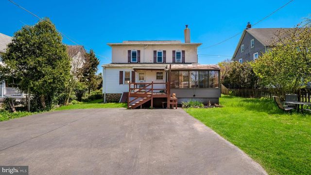 139 W MAIN ST, Silverdale, PA 18962