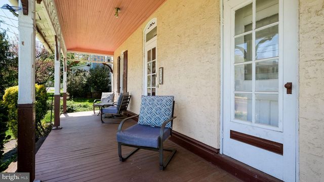139 W MAIN ST, Silverdale, PA 18962