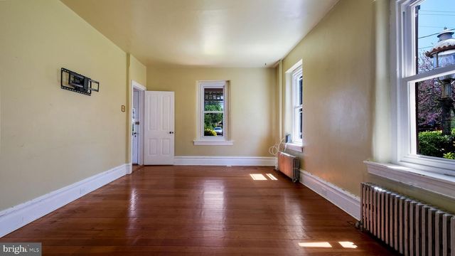 139 W MAIN ST, Silverdale, PA 18962