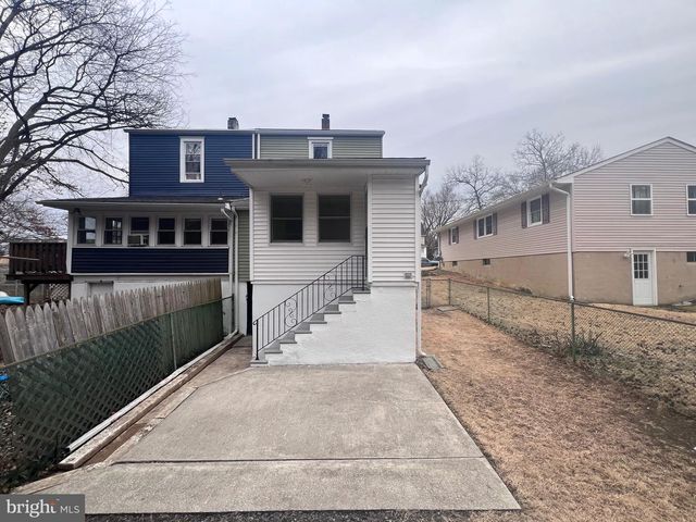 119 ALBANY AVE, Barrington, NJ 08007