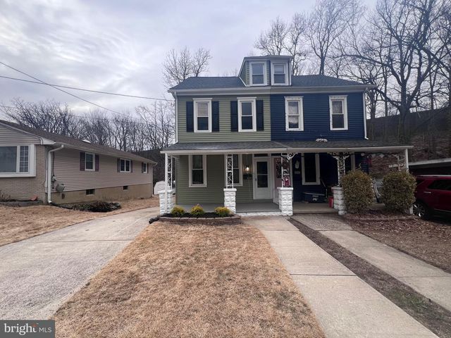 119 ALBANY AVE, Barrington, NJ 08007