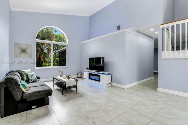 7569 Parkside Lane, Margate, FL 33063