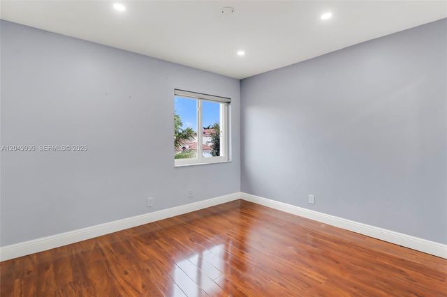 7569 Parkside Lane, Margate, FL 33063