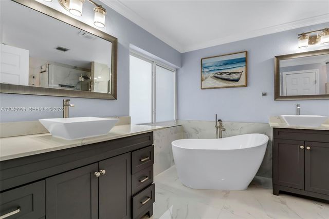 7569 Parkside Lane, Margate, FL 33063