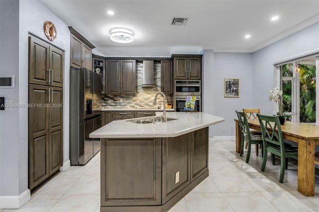 7569 Parkside Lane, Margate, FL 33063