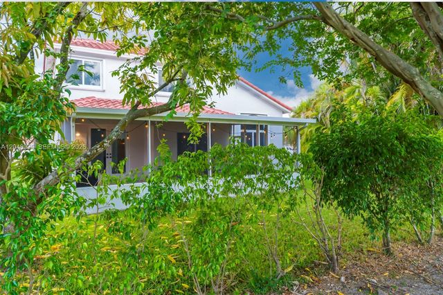 7569 Parkside Lane, Margate, FL 33063