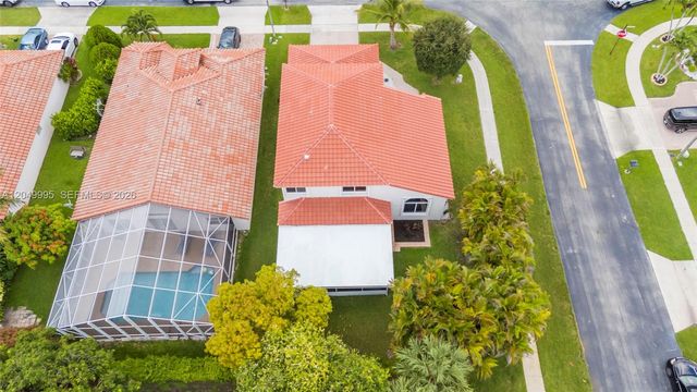 7569 Parkside Lane, Margate, FL 33063