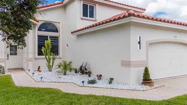 7569 Parkside Lane, Margate, FL 33063