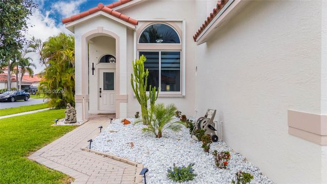 7569 Parkside Lane, Margate, FL 33063