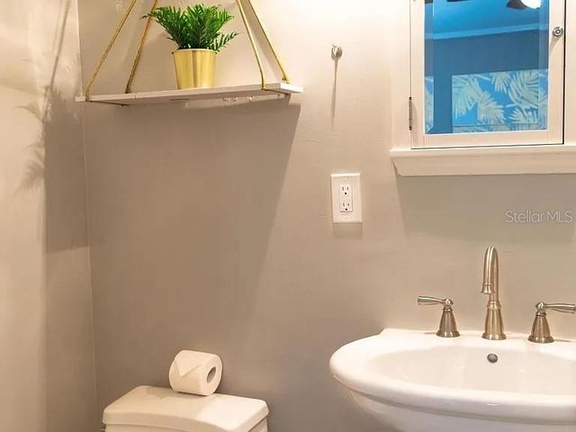 1013 22ND AVENUE N, St Petersburg, FL 33704