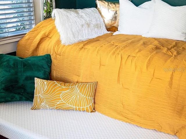 1013 22ND AVENUE N, St Petersburg, FL 33704