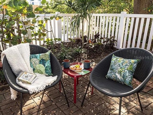 1013 22ND AVENUE N, St Petersburg, FL 33704