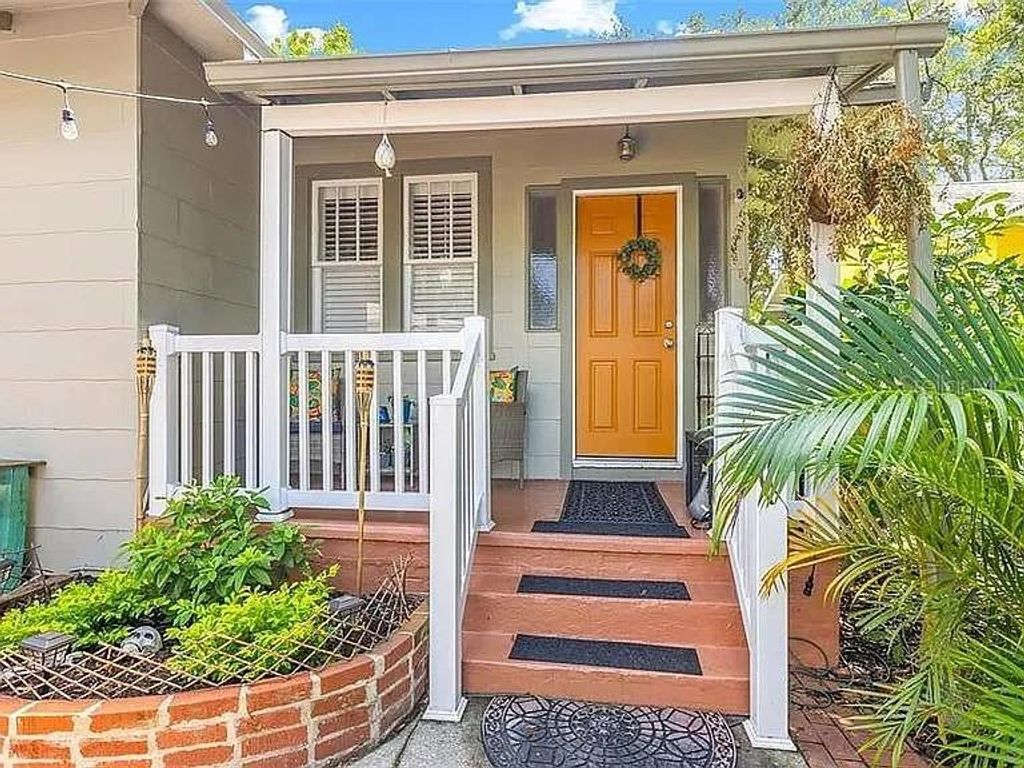 1013 22ND AVENUE N, St Petersburg, FL 33704