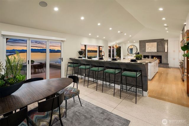 3223 Evergreen Point Road, Medina, WA 98039