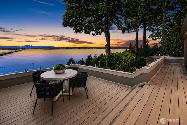 3223 Evergreen Point Road, Medina, WA 98039