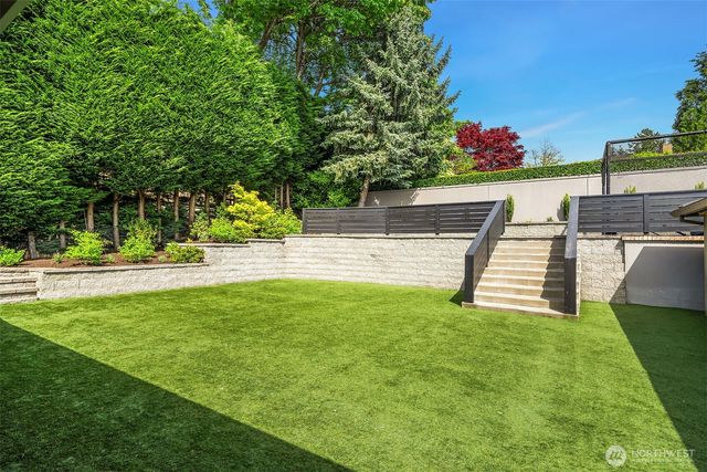 3223 Evergreen Point Road, Medina, WA 98039