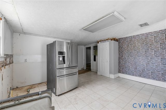 5317 Hickory Rd, Chesterfield, VA 23803
