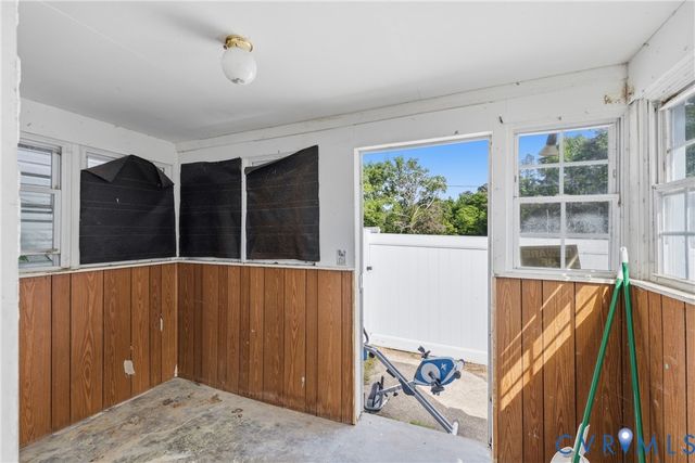 5317 Hickory Rd, Chesterfield, VA 23803