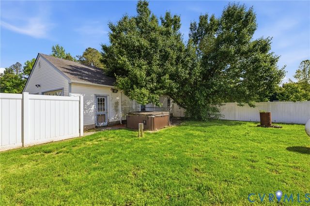 5317 Hickory Rd, Chesterfield, VA 23803