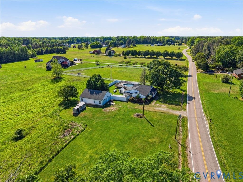 5317 Hickory Rd, Chesterfield, VA 23803