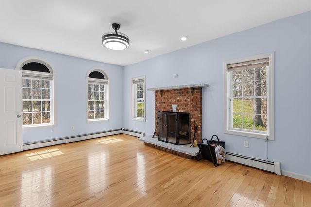 116 Fiddlehead Lane, Chester, NH 03036
