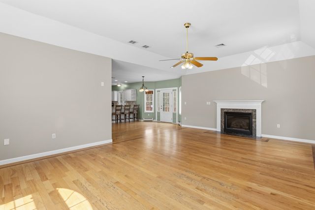 116 Fiddlehead Lane, Chester, NH 03036