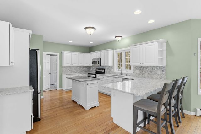 116 Fiddlehead Lane, Chester, NH 03036