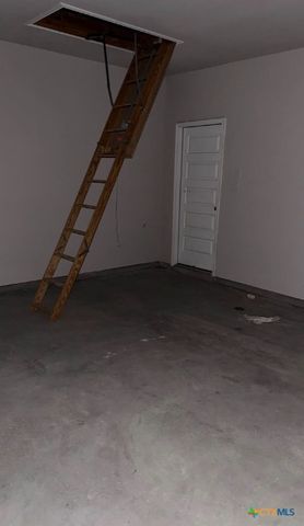 2417 Marty Way, Seguin, TX 78155