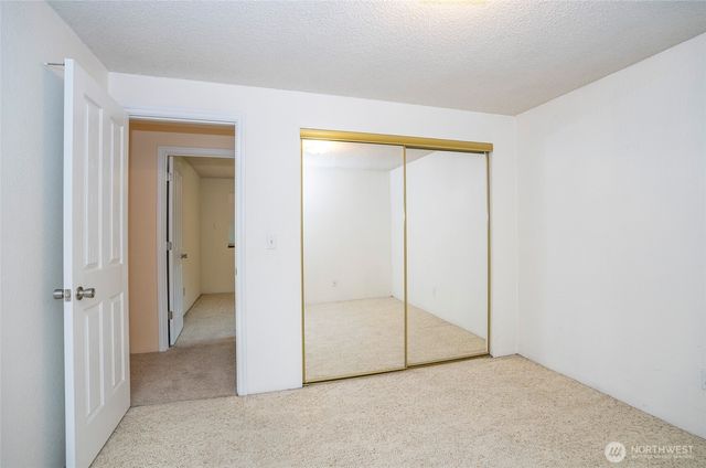 12813 SE 232nd Place, Kent, WA 98031