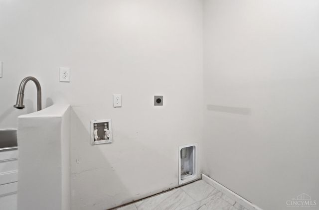 3292 Shadow Ridge Court, Hamilton Twp, OH 45152