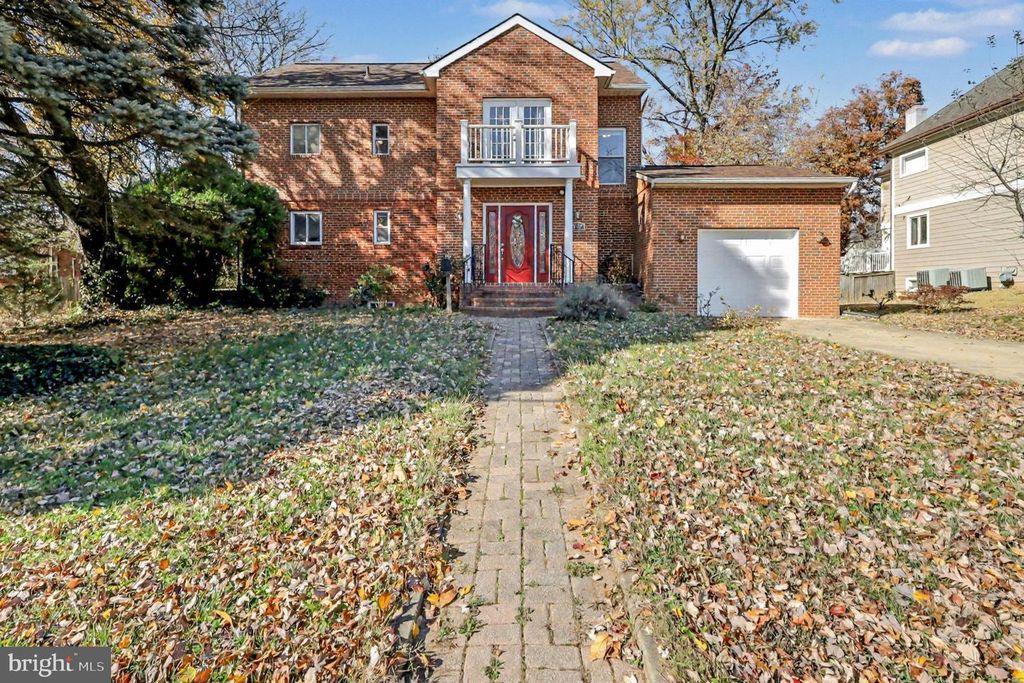 3120 COLLIE LN, Falls Church, VA 22041