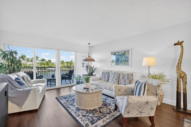 2611 N Riverside Drive 304, Pompano Beach, FL 33062