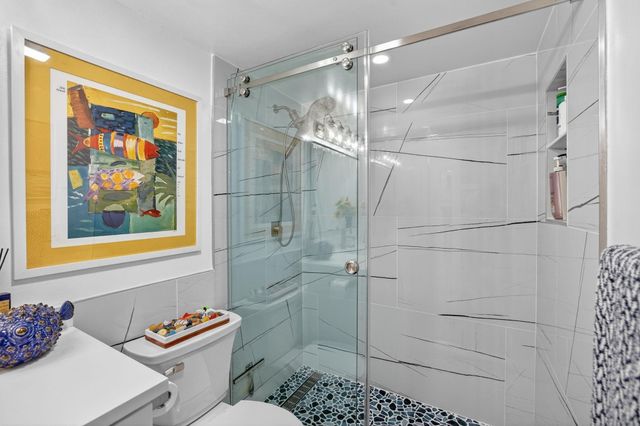 2611 N Riverside Drive 304, Pompano Beach, FL 33062