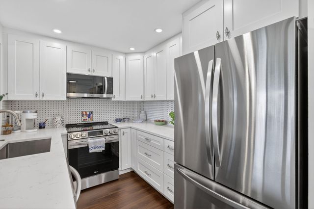 2611 N Riverside Drive 304, Pompano Beach, FL 33062