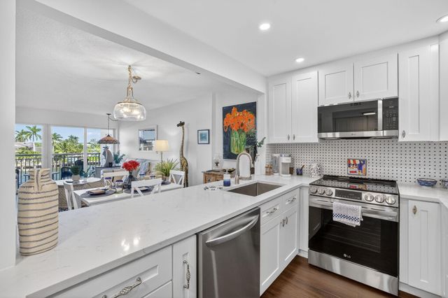 2611 N Riverside Drive 304, Pompano Beach, FL 33062