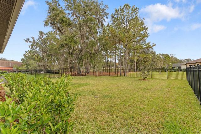 19432 FOREST GARDEN COURT, Brooksville, FL 34601