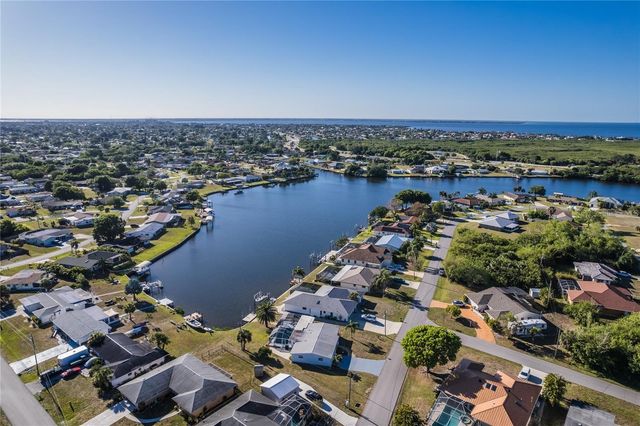 201 E TARPON BLVD NW, Port Charlotte, FL 33952