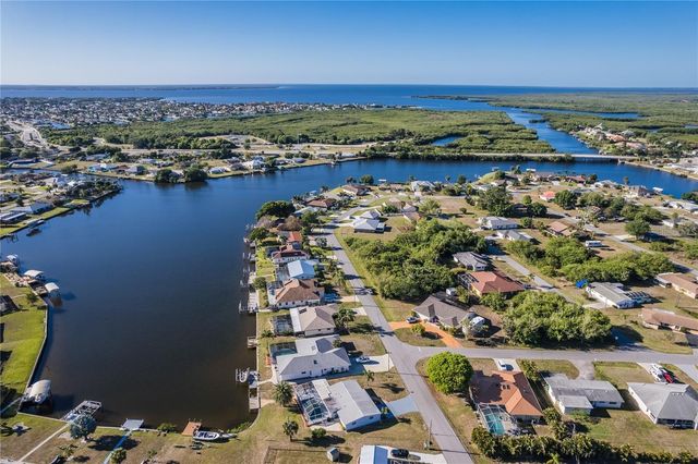 201 E TARPON BLVD NW, Port Charlotte, FL 33952