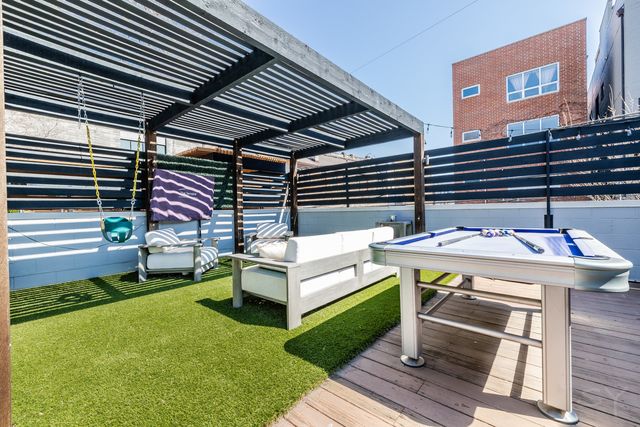 875 N Marshfield Avenue 1, Chicago, IL 60622