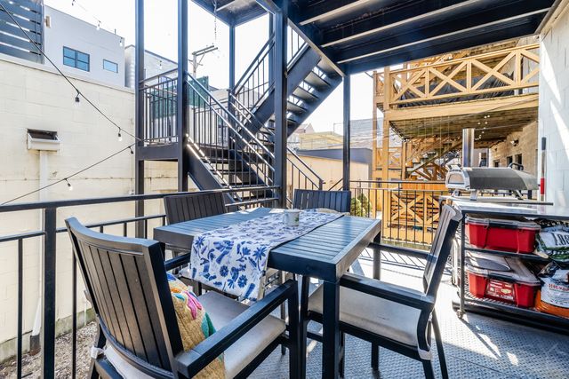 875 N Marshfield Avenue 1, Chicago, IL 60622