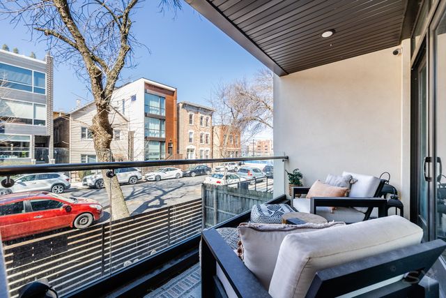 875 N Marshfield Avenue 1, Chicago, IL 60622