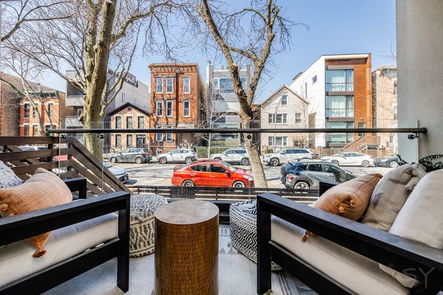 875 N Marshfield Avenue 1, Chicago, IL 60622