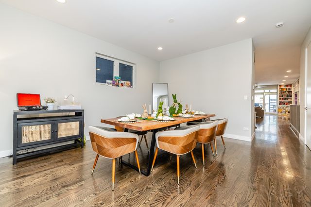 875 N Marshfield Avenue 1, Chicago, IL 60622