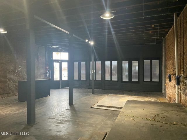 613 Jefferson Street, Natchez, MS 39120