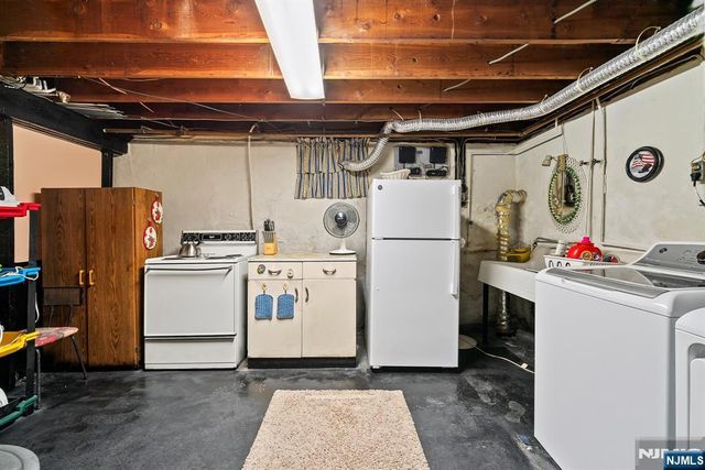 6-8 Kipp Place, Paterson, NJ 07513