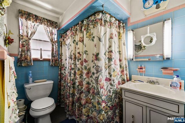 6-8 Kipp Place, Paterson, NJ 07513