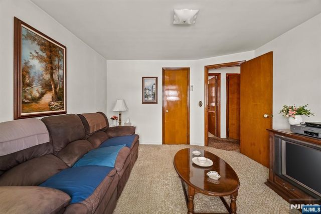 6-8 Kipp Place, Paterson, NJ 07513